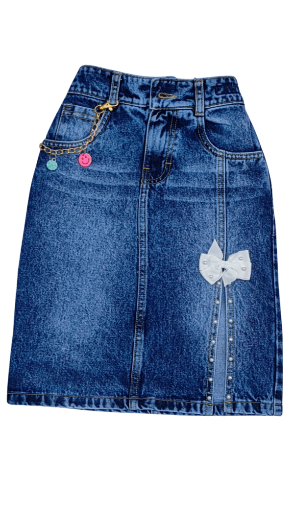 Falda jean con abertura al costado. Falda Denim con abertura al costado.